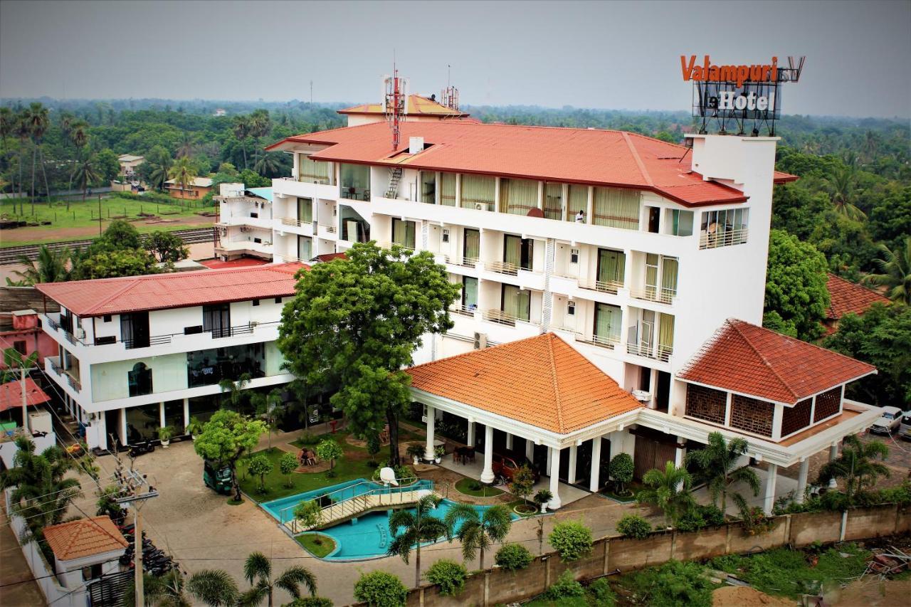 The Valampuri Hotel Jaffna Exterior photo