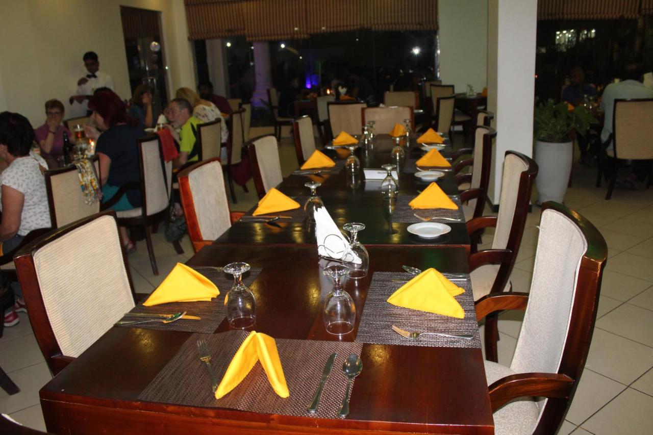 The Valampuri Hotel Jaffna Exterior photo